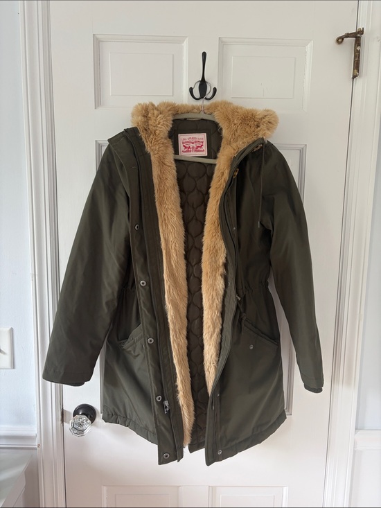Levi's Jackets & Blazers - Levi's Olive Green Parka with Tan Faux Fur Trim